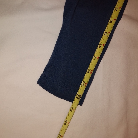 Athleta blue long sleeve scoop neck layered top - Picture 9 of 9